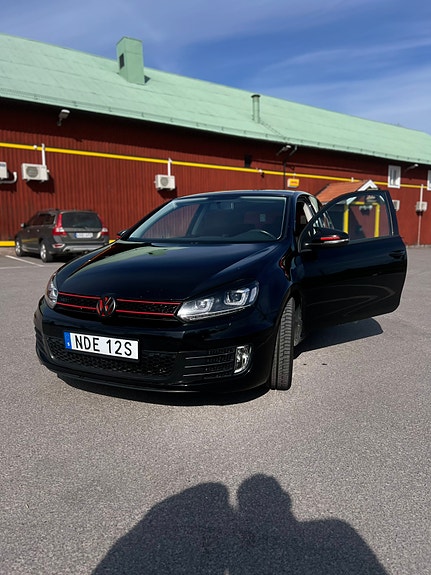 Volkswagen Golf VI 2 of 4