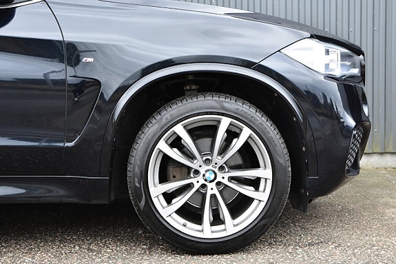BMW X5 4 of 5