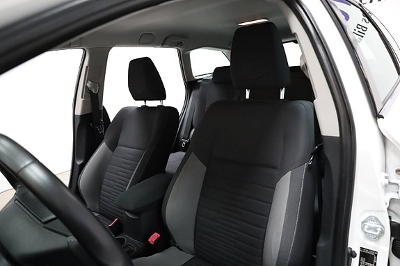 Toyota Auris 11 of 23