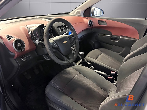 Chevrolet Aveo 5 of 5