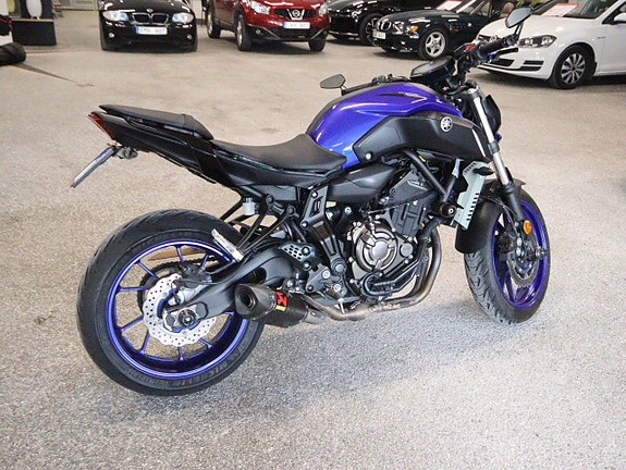 Yamaha MT-07 2 of 4