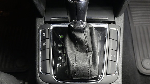 Skoda Superb 14 of 19