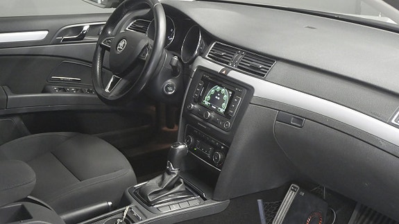 Skoda Superb 12 of 19