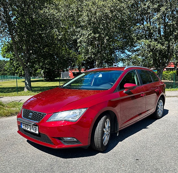 Seat Leon 2 of 4
