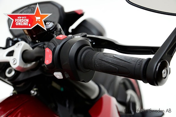 Triumph Street Triple RS 9 of 12