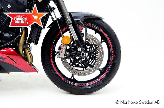 Triumph Street Triple RS 6 of 12