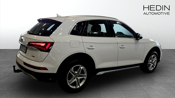 Audi Q5 2 of 5