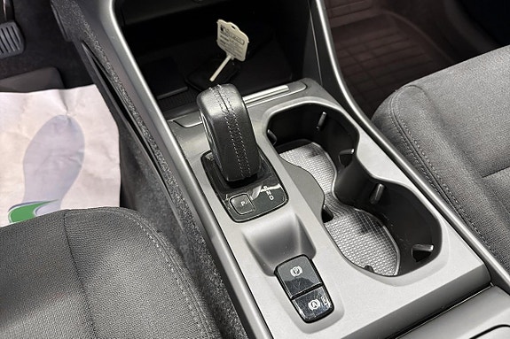 Volvo XC40 19 of 21