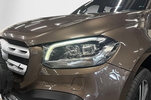 Mercedes-Benz X350 d 3 of 5