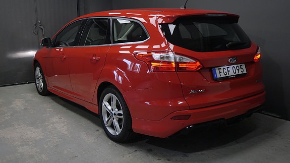 Ford Focus 5 of 5