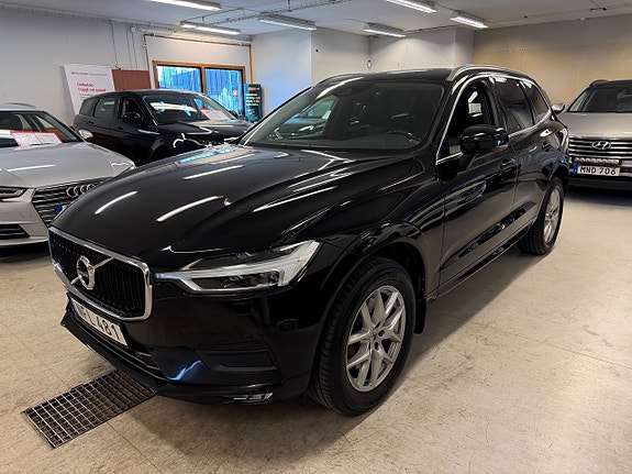 Volvo XC60 2 of 5