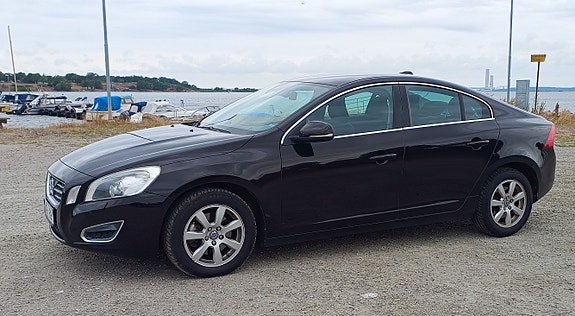 Volvo S60 5 of 5