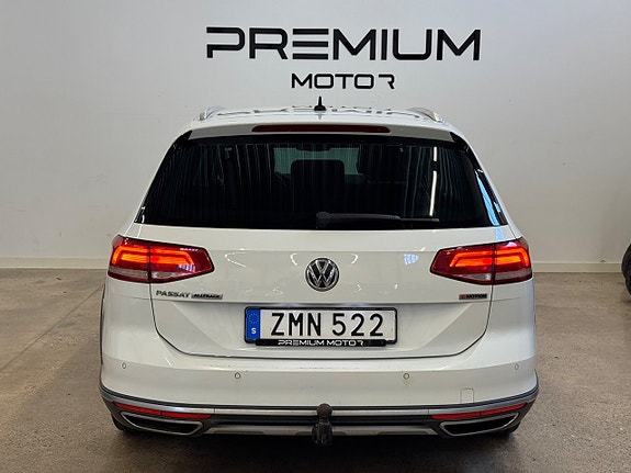 Volkswagen Passat Alltrack 6 of 17