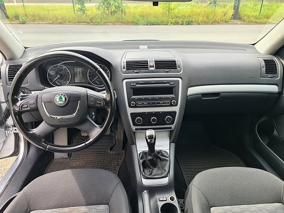 Skoda Octavia 7 of 13