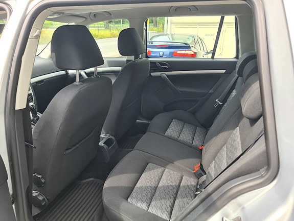 Skoda Octavia 10 of 13