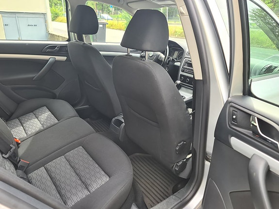 Skoda Octavia 11 of 13