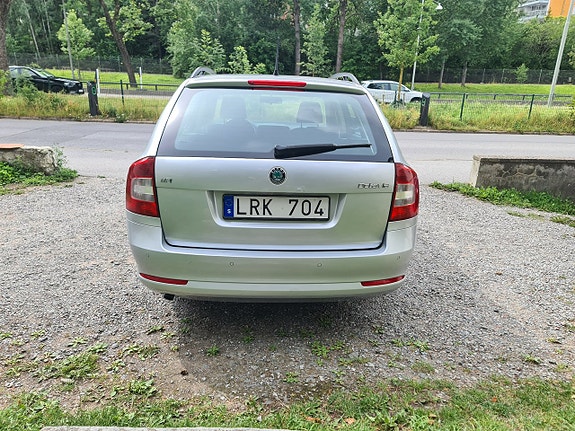 Skoda Octavia 4 of 5
