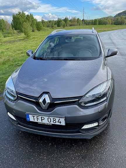 Renault Megane III 2 of 5