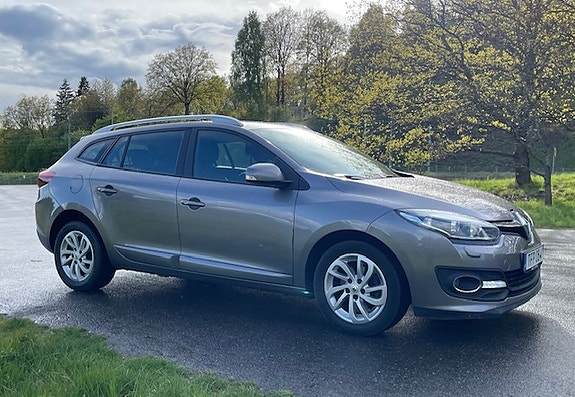 Renault Megane III 3 of 5