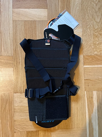 Product image 1 of 4