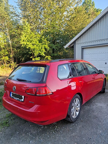 Volkswagen Golf VII 2 of 5