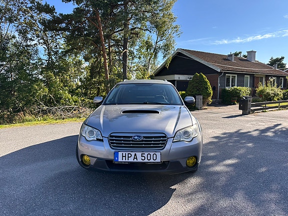 Subaru Outback 7 of 11