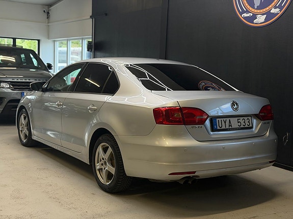 Volkswagen Jetta 18 of 21