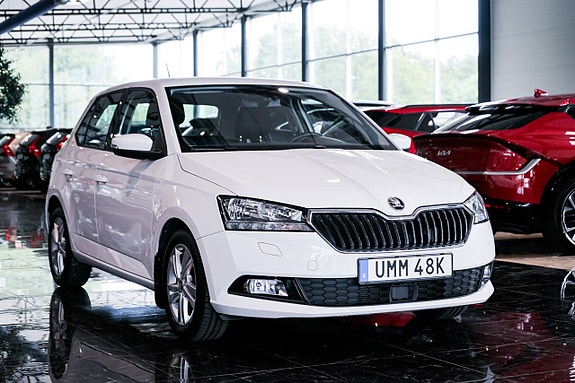 Skoda Fabia 3 of 5