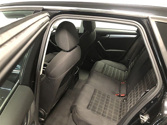 Audi A4 7 of 9