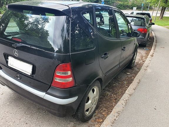 Mercedes-Benz A140 3 of 5