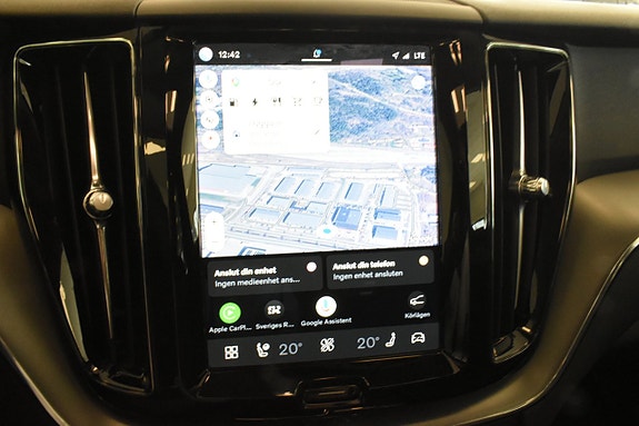 Volvo XC60 19 of 22