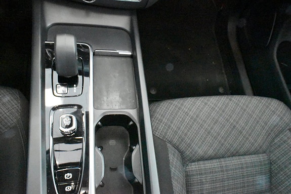 Volvo XC60 18 of 22