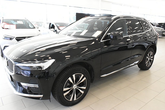 Volvo XC60 2 of 22