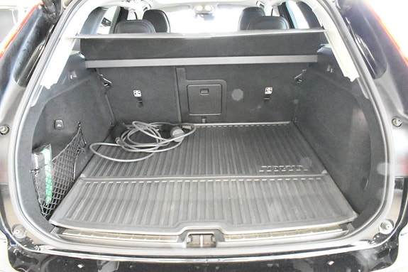 Volvo XC60 9 of 22