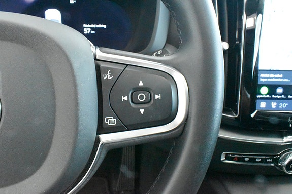 Volvo XC60 17 of 22