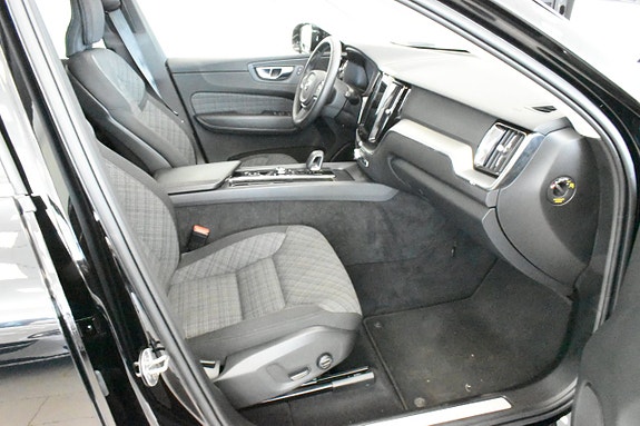 Volvo XC60 7 of 22