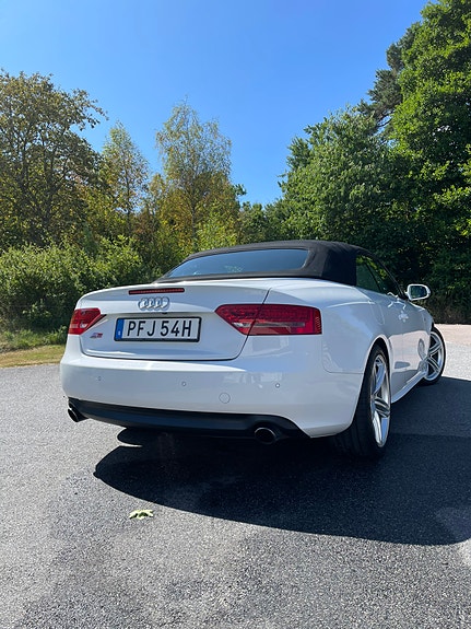 Audi Cabriolet 4 of 7