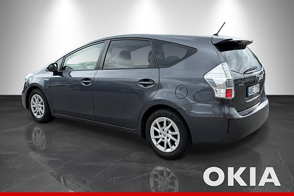 Toyota Prius+ 2 of 13