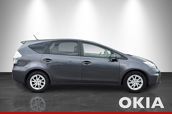 Toyota Prius+ 4 of 13