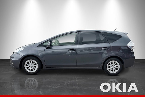 Toyota Prius+ 7 of 13