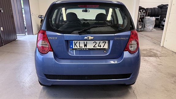 Chevrolet Aveo 5 of 5