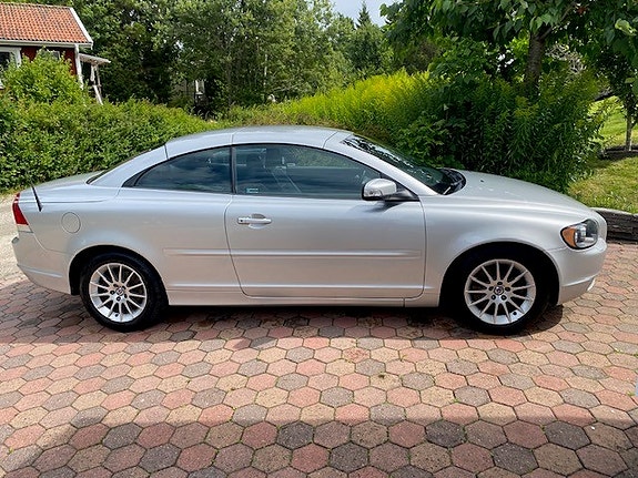 Volvo C70 4 of 5