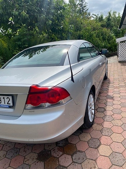 Volvo C70 11 of 14