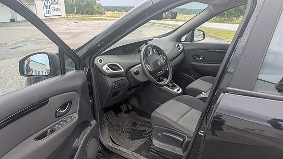 Renault Grand Scenic III 5 of 5