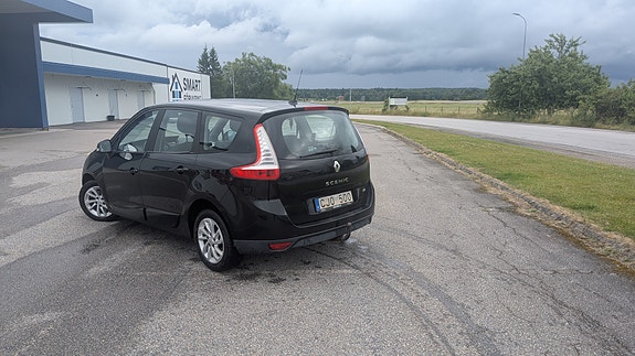 Renault Grand Scenic III 4 of 5