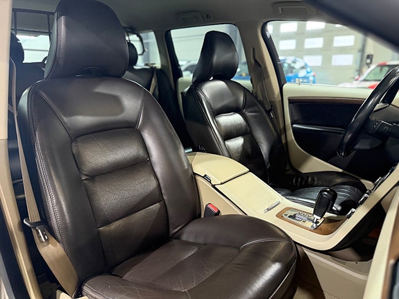 Volvo XC70 17 of 29