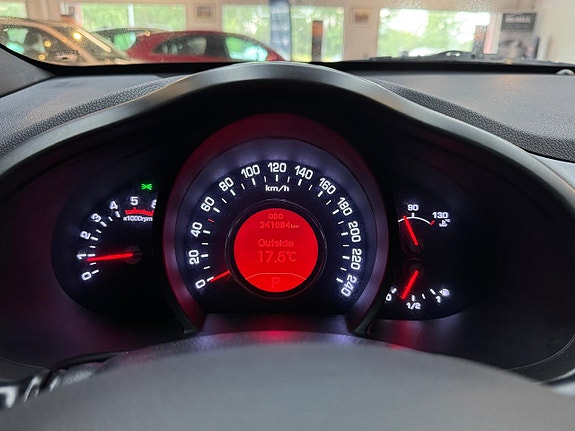Kia Sportage 10 of 17