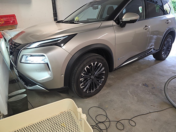 Nissan X-Trail 5 of 5