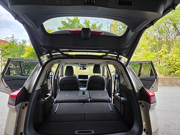 Nissan X-Trail 14 of 27