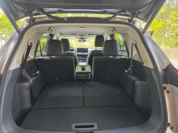 Nissan X-Trail 12 of 27